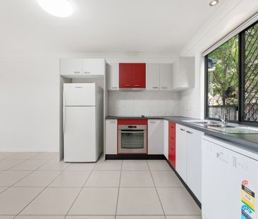3/11 Griffith Street, Everton Park QLD 4053 - Townhouse For Rent | ... - Photo 2