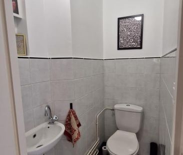 Location Appartement 3 pièces 69m² LYON 7ème - Photo 5