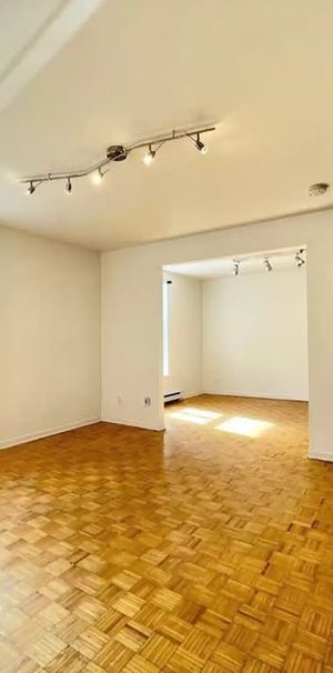 Pointe St-Charles - 5 1/2 Sur 2 Étages - Photo 1