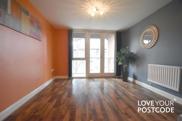 1 bedroom flat to rent - Photo 1