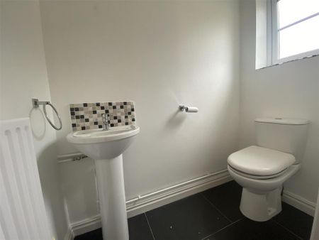 2 bedroom townhouse to rent - Photo 5