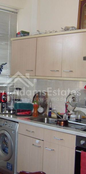 Price £750 pcm - Available Now - Unfurnished - Photo 1