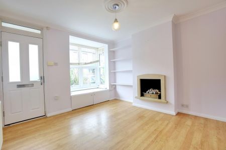 2 bedroom terraced house to rent - Photo 4