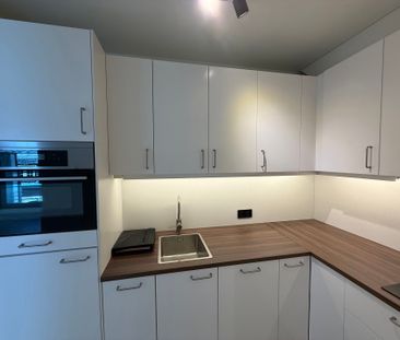 WETTEREN - Hernieuwd appartement in het centrum. - Photo 2