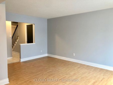 Condo Townhouse For Lease | W8135980 - Photo 4