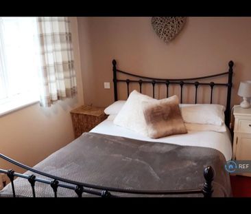 2 bedroom semi-detached house to rent - Photo 6