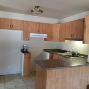 Logement 4.5 (rénové) - Photo 2