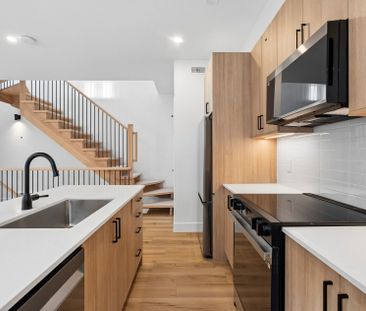 For Lease - 55 Camberwell Road Unit# LS, Toronto, Ontario - Photo 1