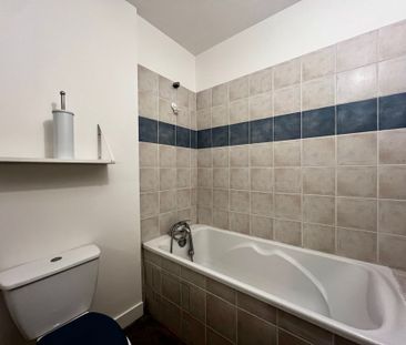 Location Appartement 2 pièces 43m² ORLEANS 45000 - Photo 5