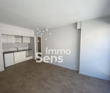 Location appartement - Lille Centre - Photo 4