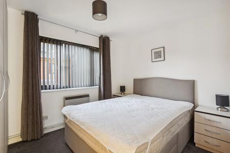 2 bedroom flat to rent - Photo 4