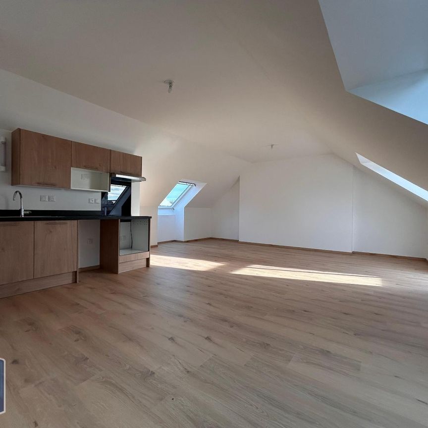 Location Appartement 3 pièces 75m² ARMENTIERES 59280 - Photo 1