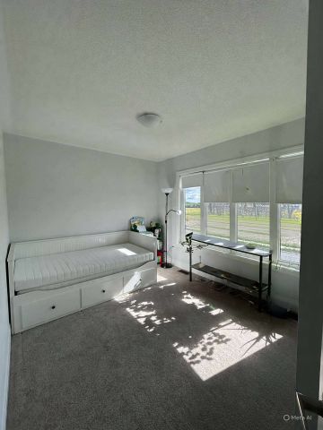 For Lease - 129 Union Boulevard, Wasaga Beach, Ontario - Photo 5