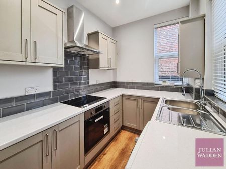 2 bedroom terraced house to rent - Photo 5