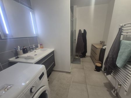 Location Appartement 2 pièces 50m² LILLE 59000 - Photo 5