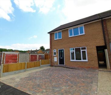 Whitelands, Cotgrave, Nottingham - Photo 3