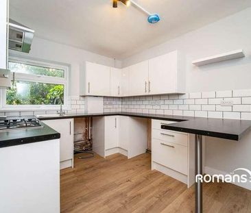Beta Road, Farnborough, GU14 - Photo 5