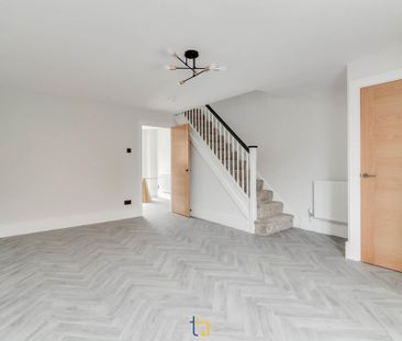 3 bedroom semi-detached house to rent - Photo 6