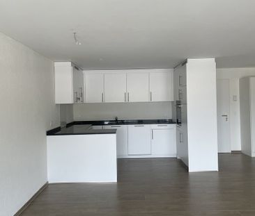 Helle und moderne Attikawohnung im Herzen von Menziken - Photo 1