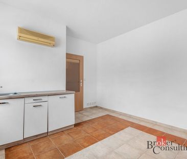 Pronájem bytu 1+kk 18 m² - Fotografie 2