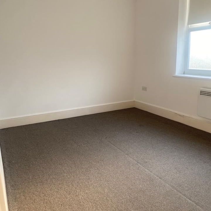 1 Bed Flat, High Road, N22 - Photo 2