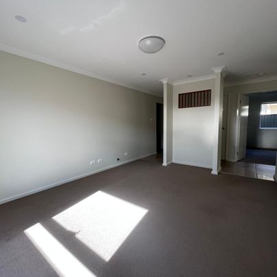 Luxurious & Large Home! - Photo 1