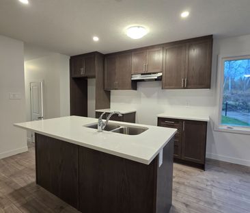 For Lease - 27 Oak Forest Common Crescent, Cambridge, Ontario - Photo 6