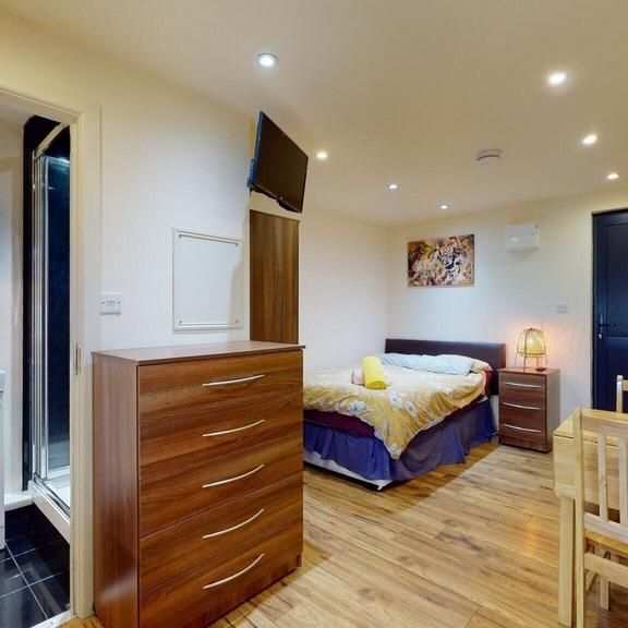 Studio to rent - Photo 1