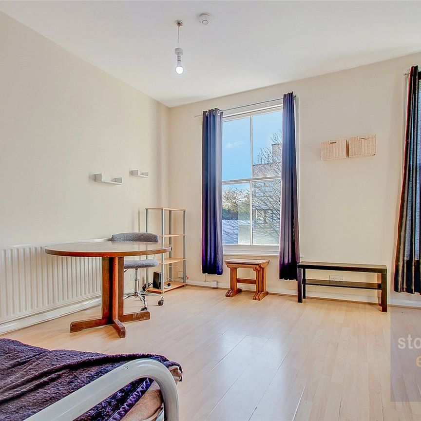 Junction Road, N19, London - Photo 1