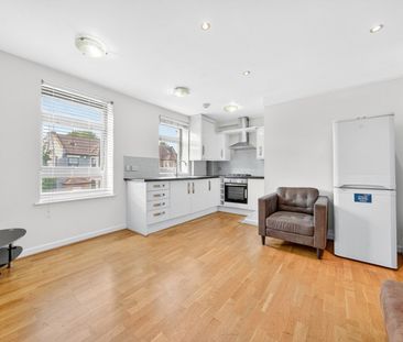 Green Lane, Ilford, Essex IG1 - Photo 6