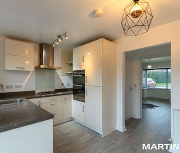 2 bedroom semi-detached house to rent - Photo 6