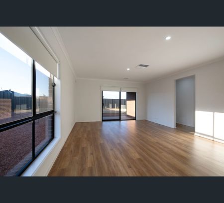34 Campbell Road, Huntly, Vic 3551 - Photo 2