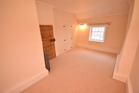 The Parade, Parkgate - Photo 5