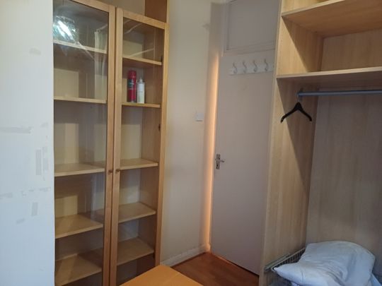 Room in a Shared Flat, Risley Avenue, N17 - Photo 1