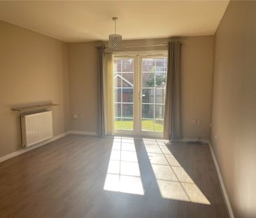 White Rose Avenue, Mansfield, Nottinghamshire, NG18 - Photo 4