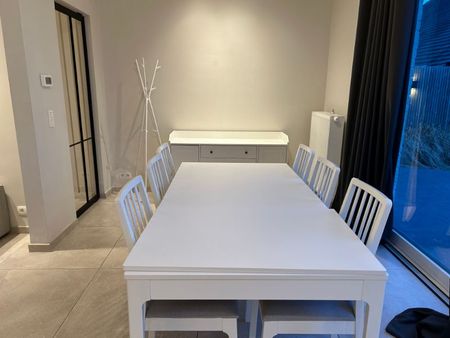 Volledig vernieuwde woning gelegen in doodlopende straat. - Foto 4