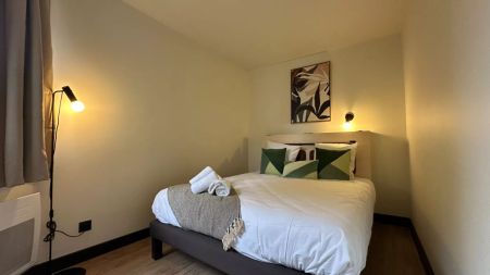 Dans Résidence Hôtelière, Appartement de 3 pièces meublé 66 M2 Secteur Royallieu proche de l'ESCOM - Photo 3