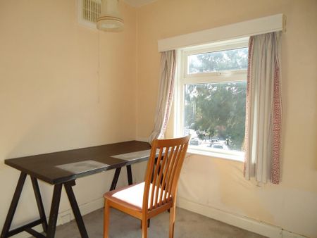 4 bedroom detached house to rent - Photo 4