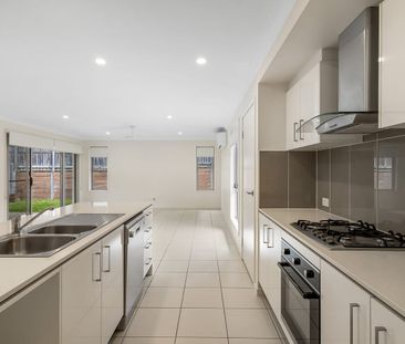 Perfectly positioned in the private and picturesque Ridges Estate - Photo 5