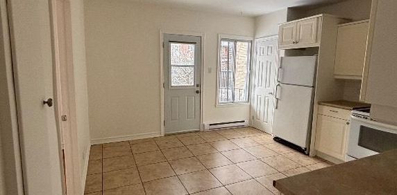 4 1/2 à Ahuntsic 2 chambres - Photo 2