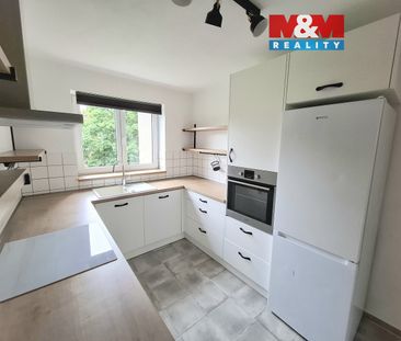 Pronájem bytu 2+1 51 m² - Photo 1