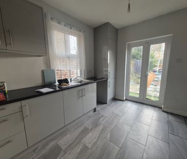 4 Bed Semi-Detached House, Valentine Road, HA2 - Photo 6