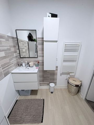 Location Appartement 2 pièces 41m² BESANCON 25000 - Photo 5