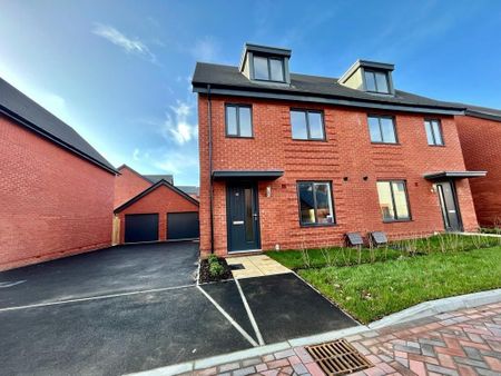 3 bedroom semi-detached house to rent - Photo 2