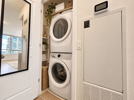 For Lease - 36 Elm Drive Unit# 2705, Mississauga, Ontario - Photo 5