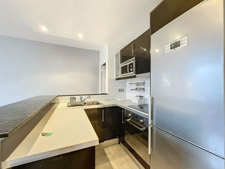 Apartment - Photo 2