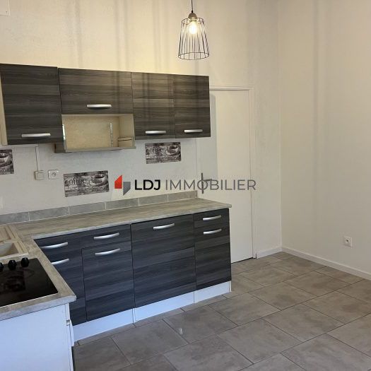 Location Appartement 1 pièce 29m² ARLES SUR TECH 66150 - Photo 1