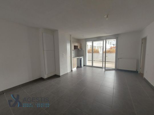 Location Appartement 2 pièces 42m² BEAUZELLE 31700 - Photo 1