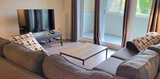 furnished condo near OK College - Photo 2