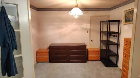 For Lease - 3050 Olympus Mews Unit# main floor, Mississauga, Ontario - Photo 2